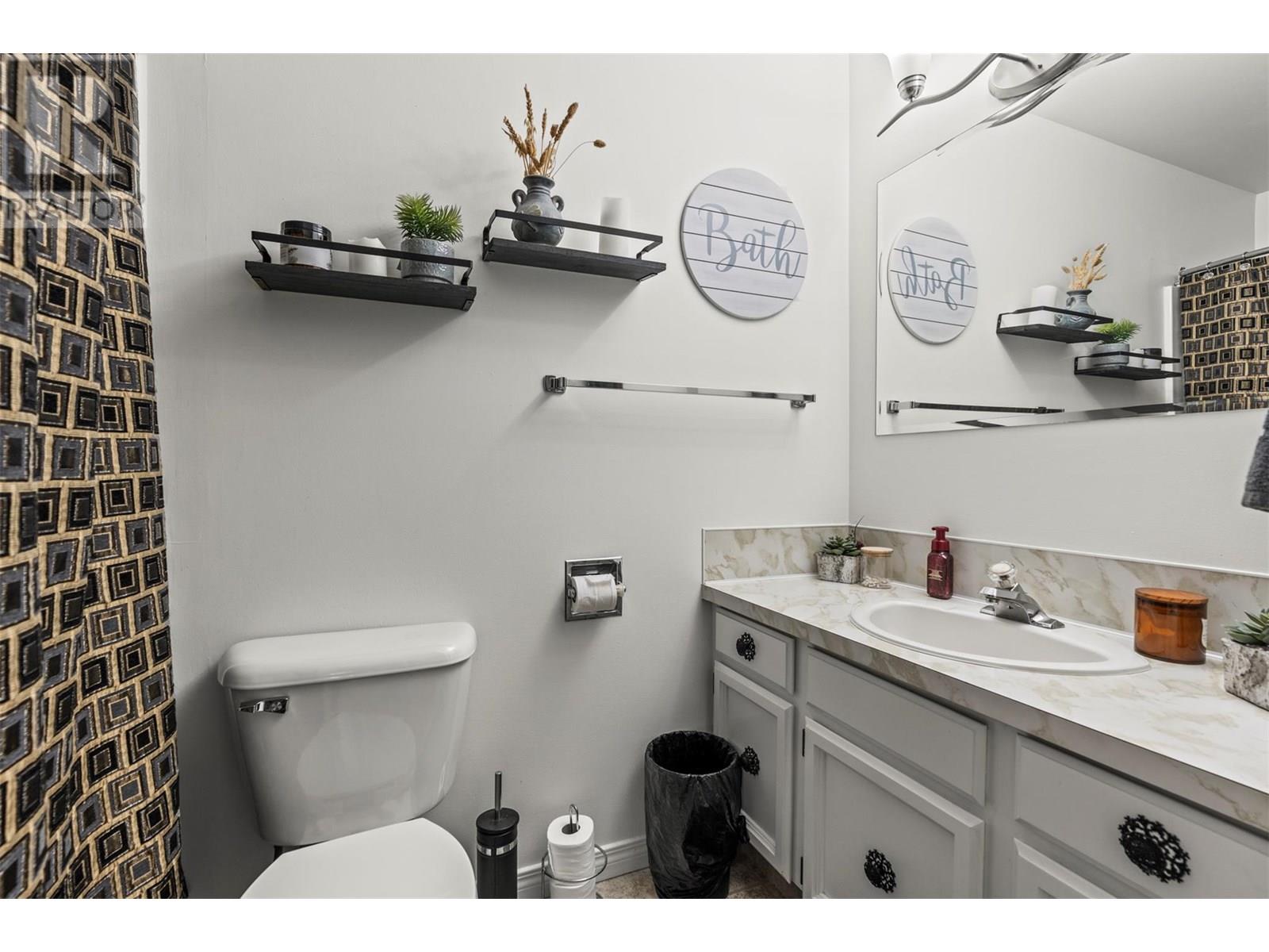 3927 16 Avenue Property Photo 22