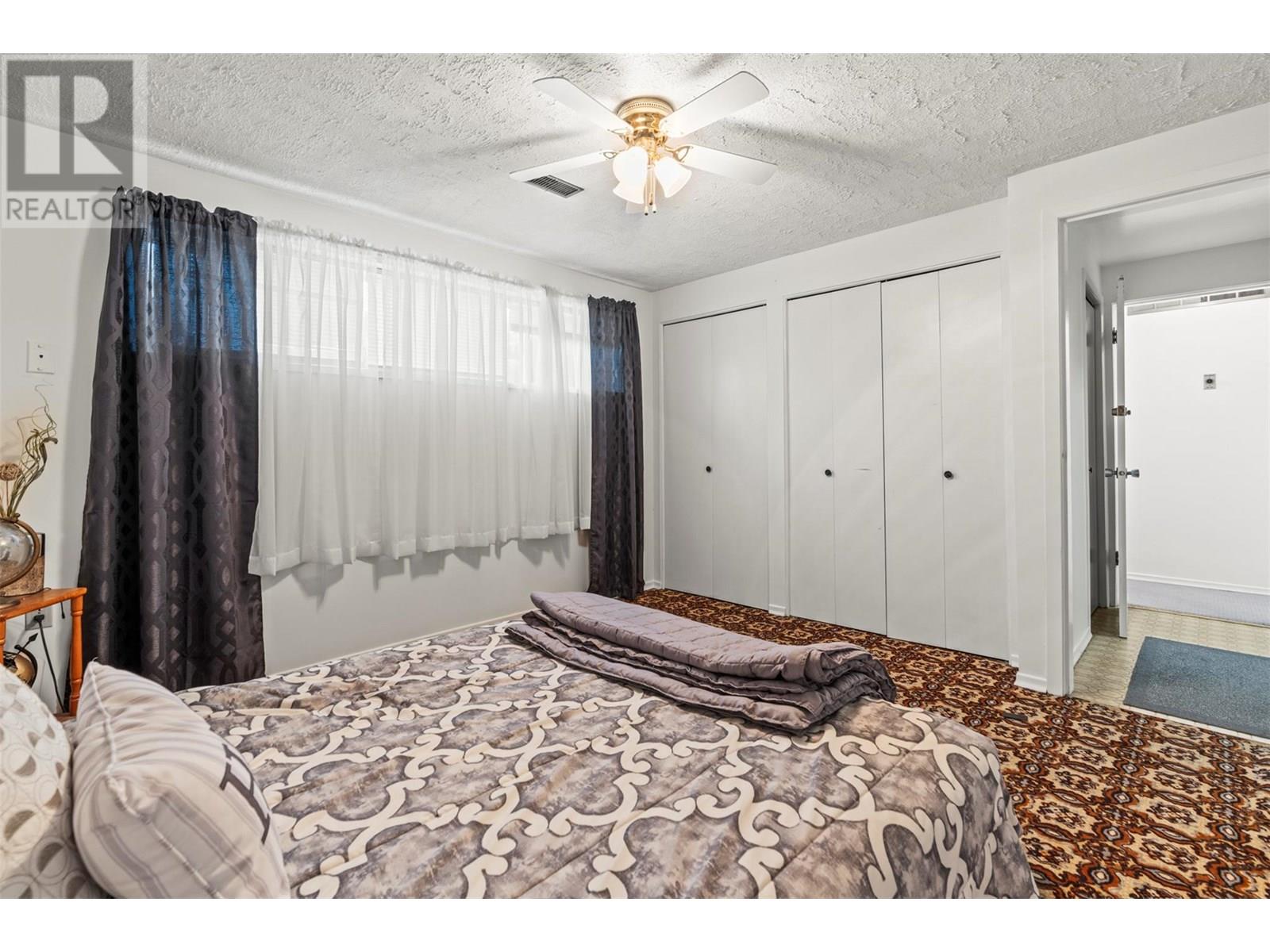 3927 16 Avenue Property Photo 31