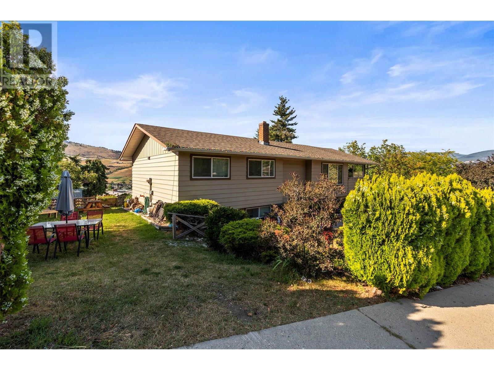 3927 16 Avenue Property Photo 37