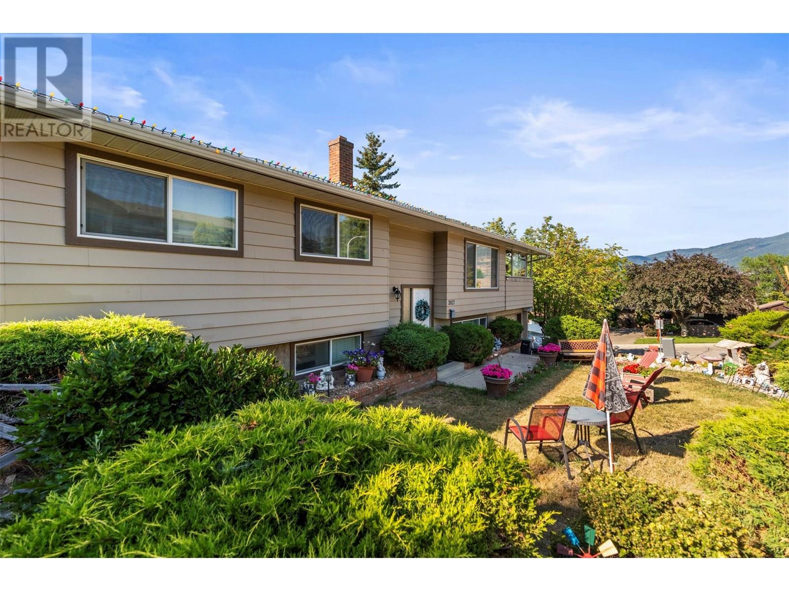 3927 16 Avenue Property Photo 42