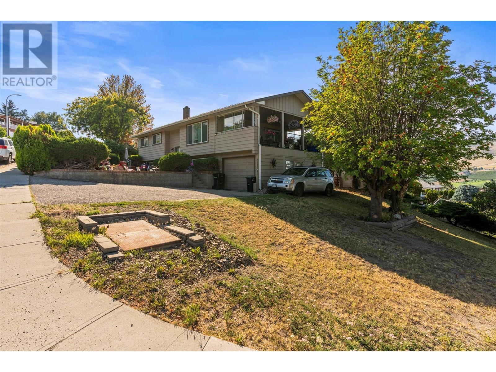 3927 16 Avenue Property Photo 46