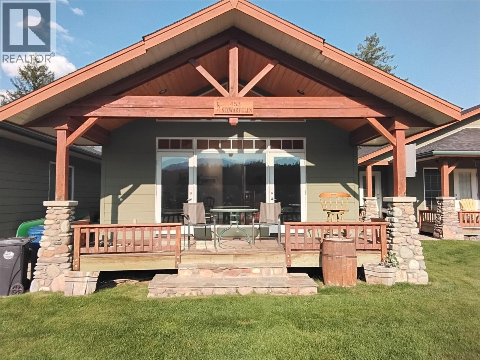 453 13th Avenue Property Photo 1