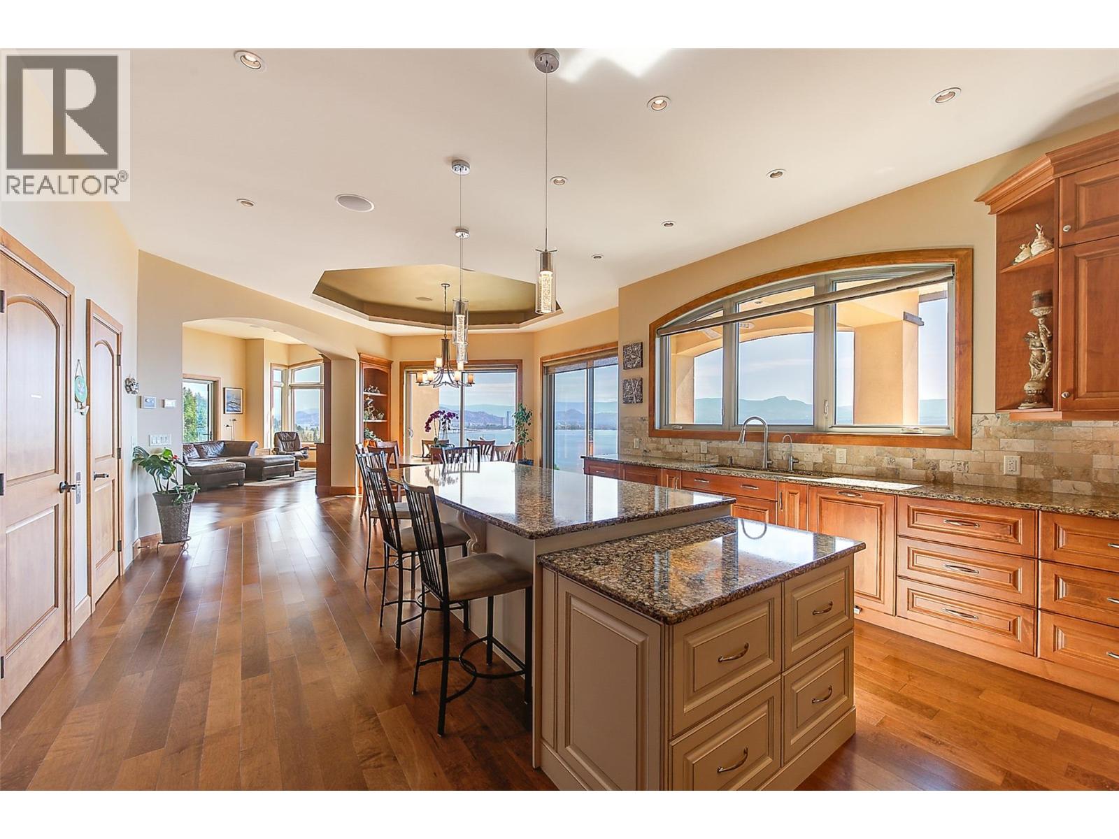2513 Casa Palmero Drive Property Photo 15
