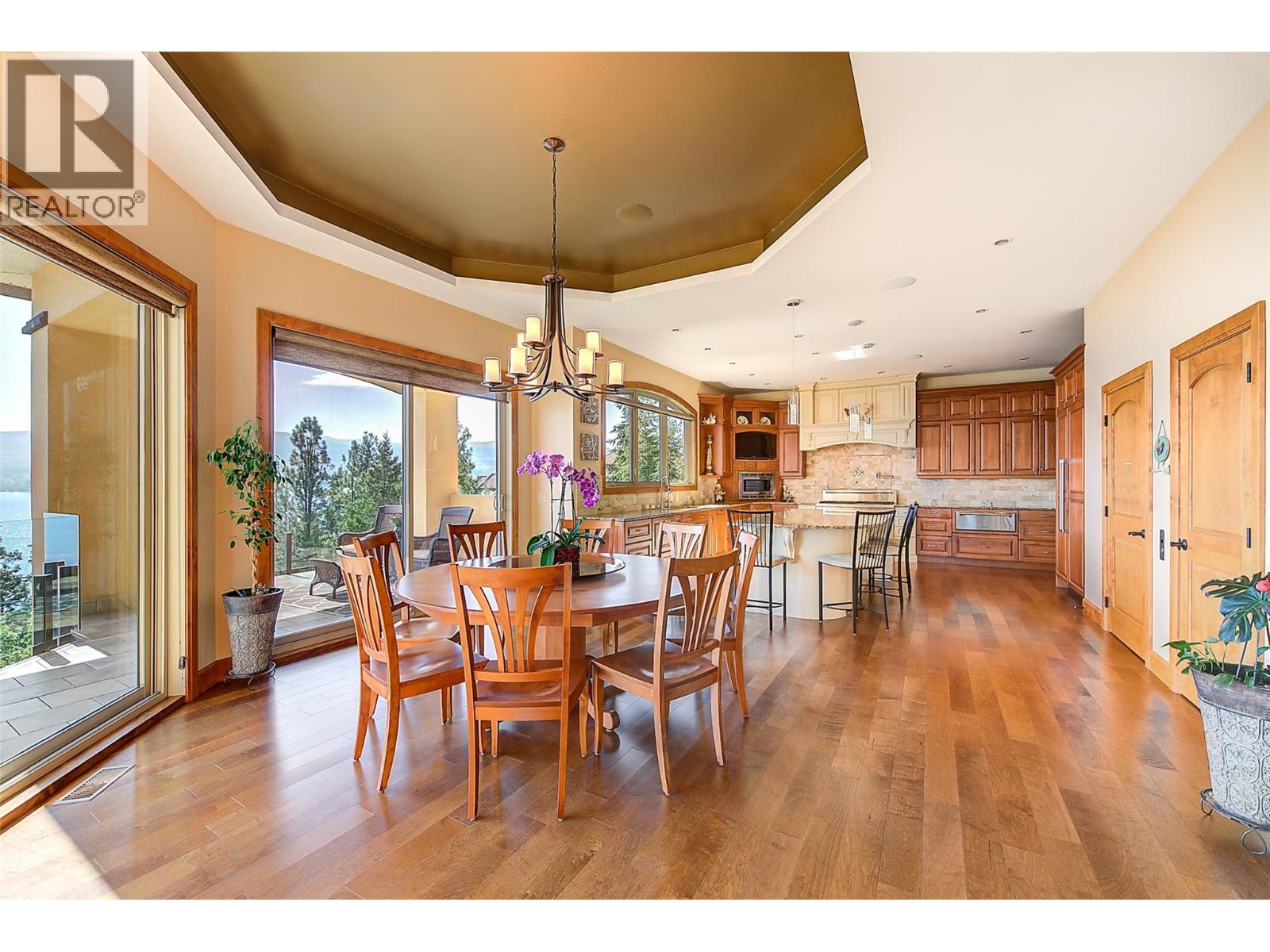 2513 Casa Palmero Drive Property Photo 18