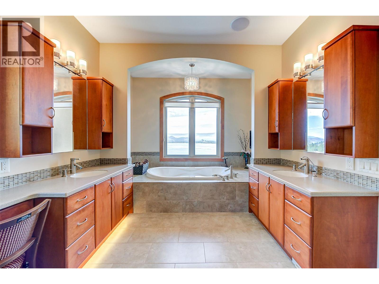 2513 Casa Palmero Drive Property Photo 25