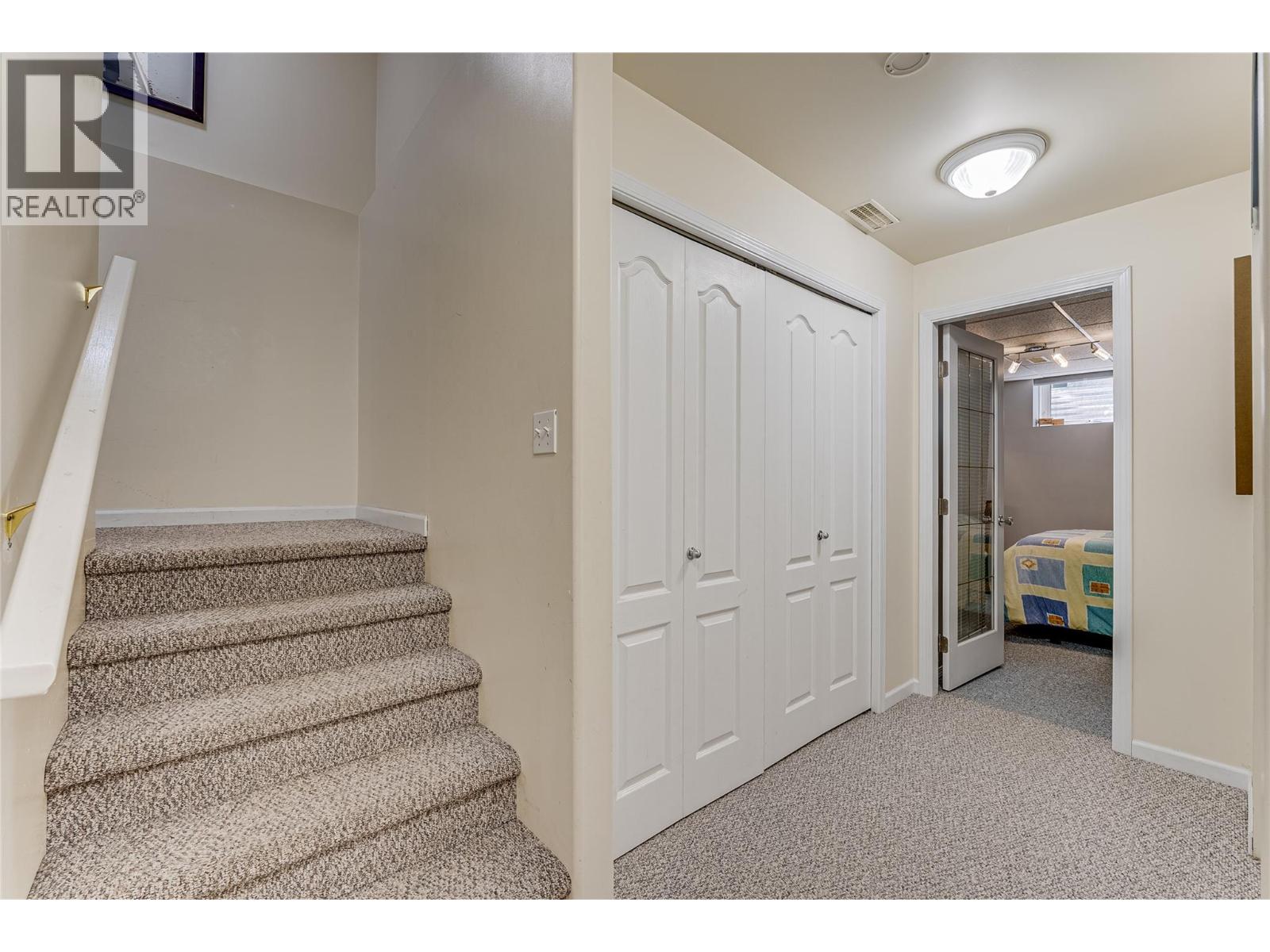 274 Country Estate Place Property Photo 32