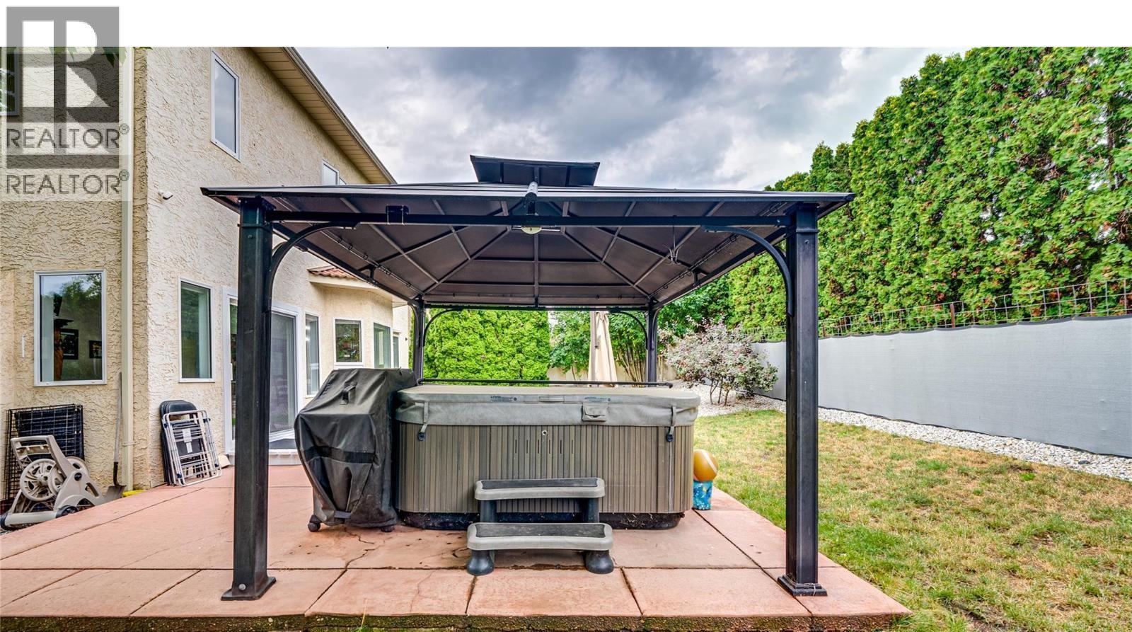 274 Country Estate Place Property Photo 38