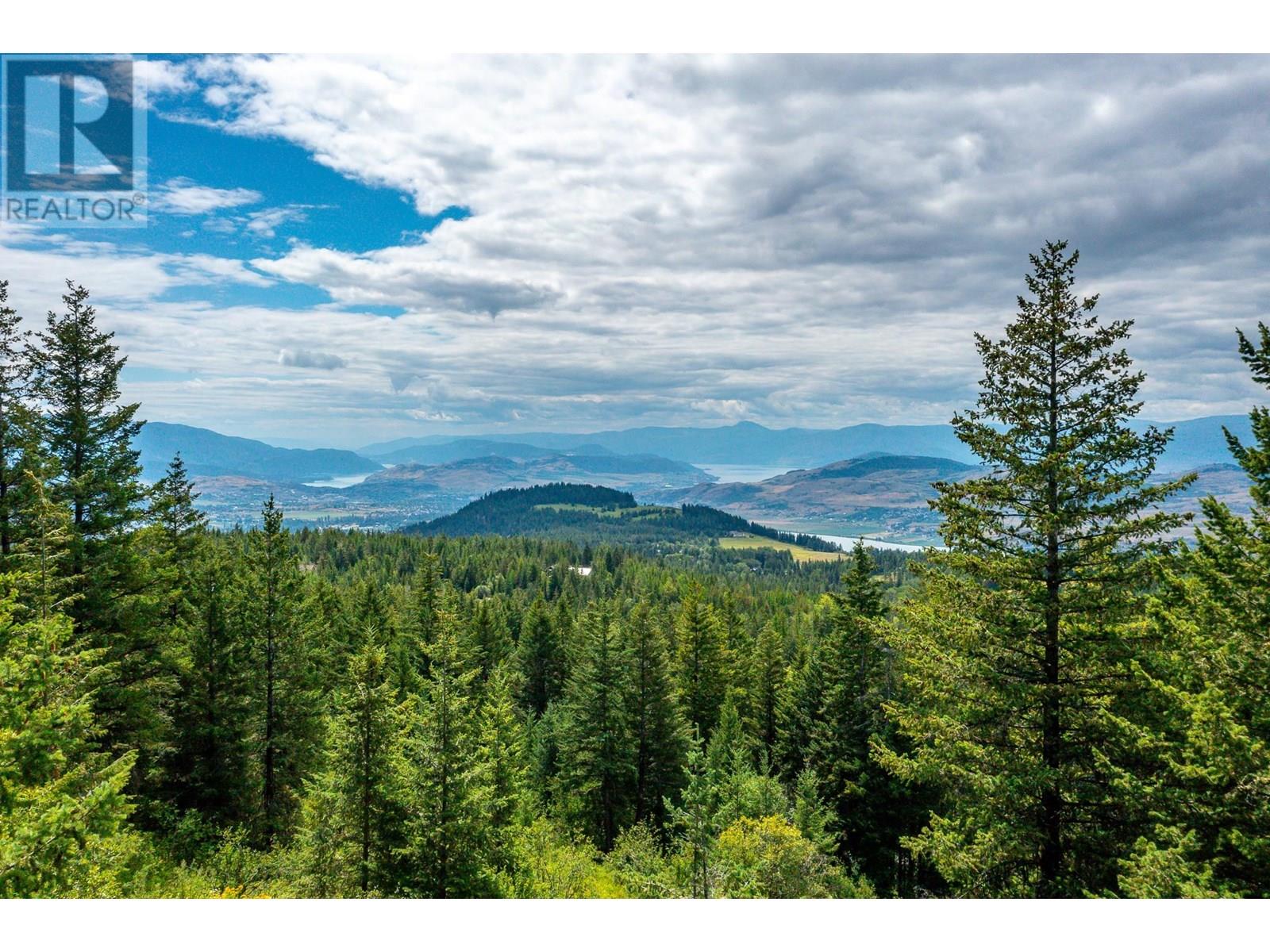 7928 Aspen Road Property Photo 2