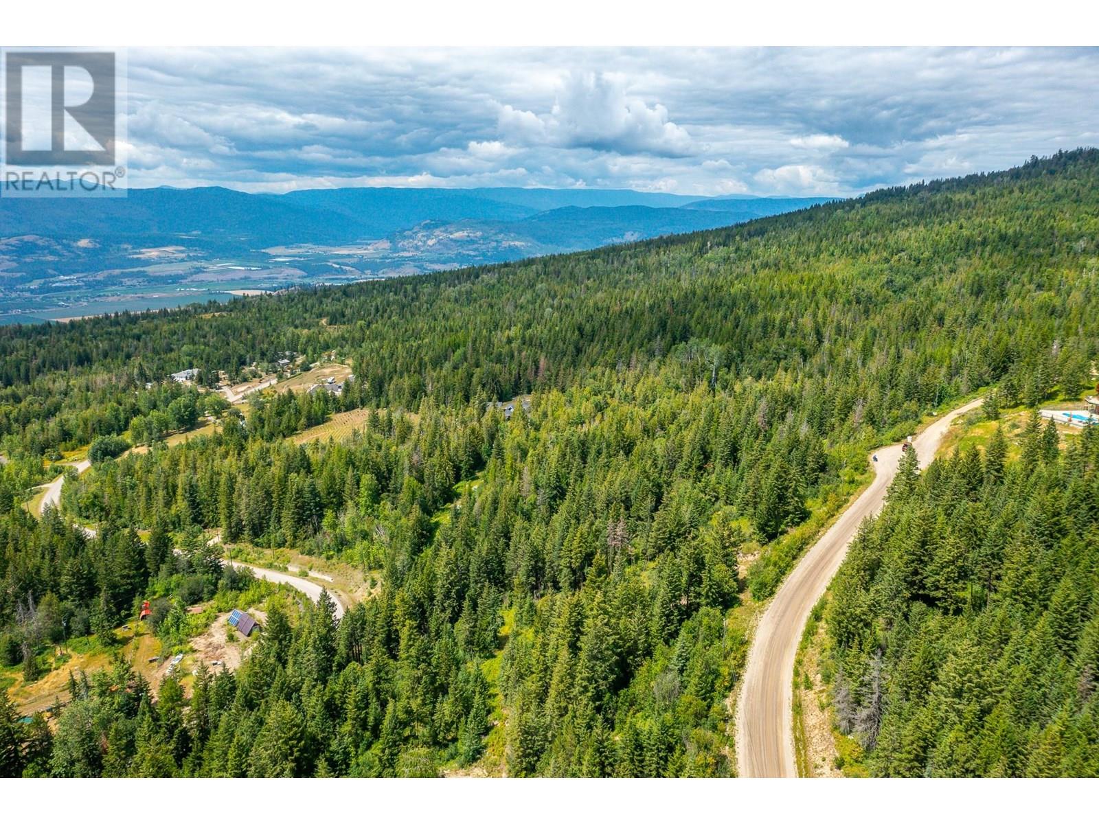 7928 Aspen Road Property Photo 9