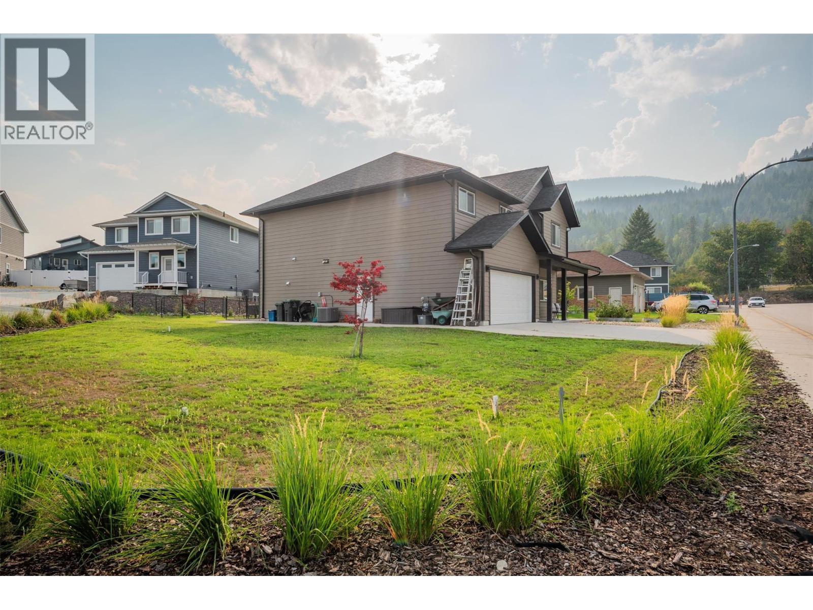 3904 Grandview Drive Property Photo 7