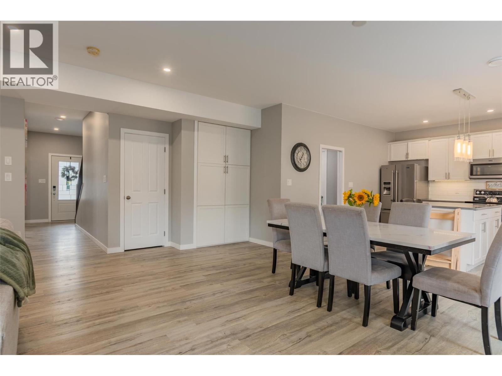 3904 Grandview Drive Property Photo 16