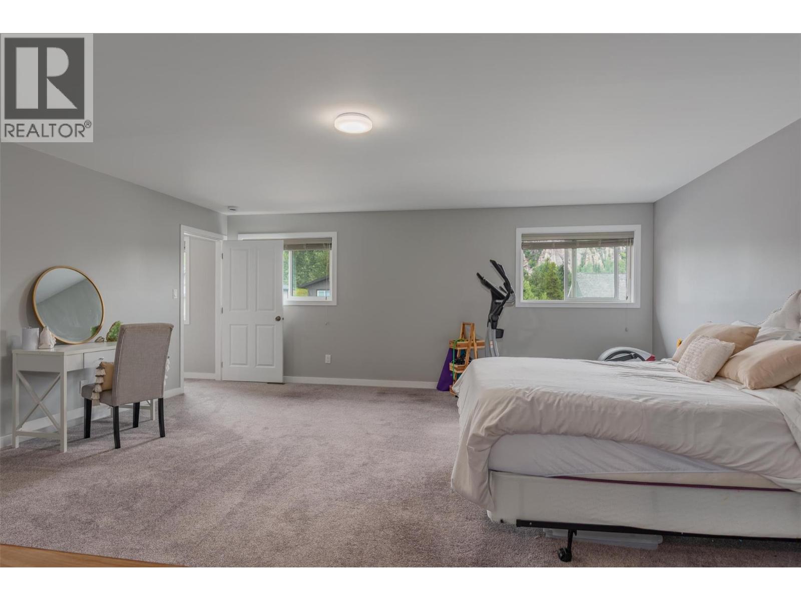 3904 Grandview Drive Property Photo 27