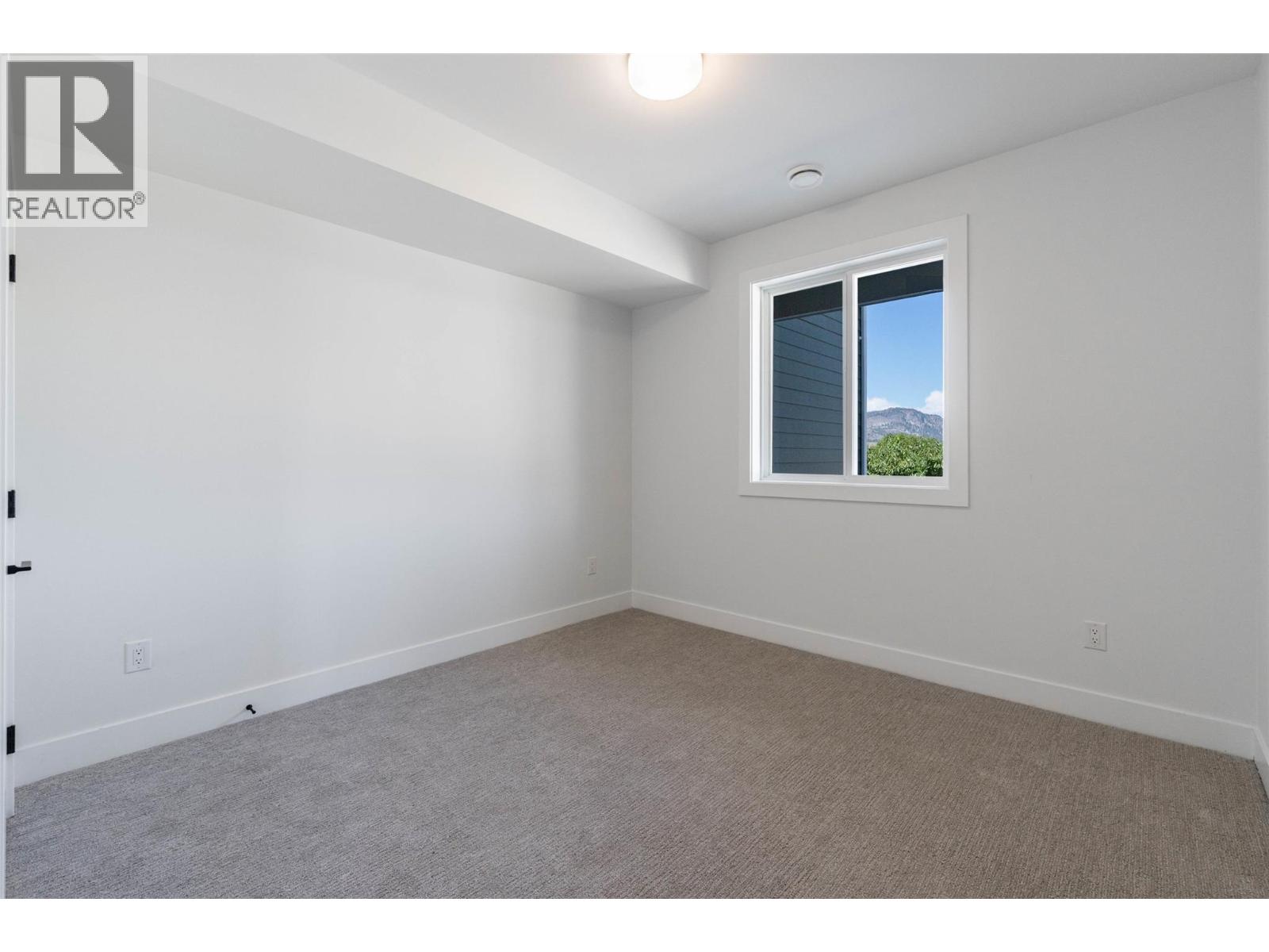 394 Chardonnay Avenue Property Photo 9