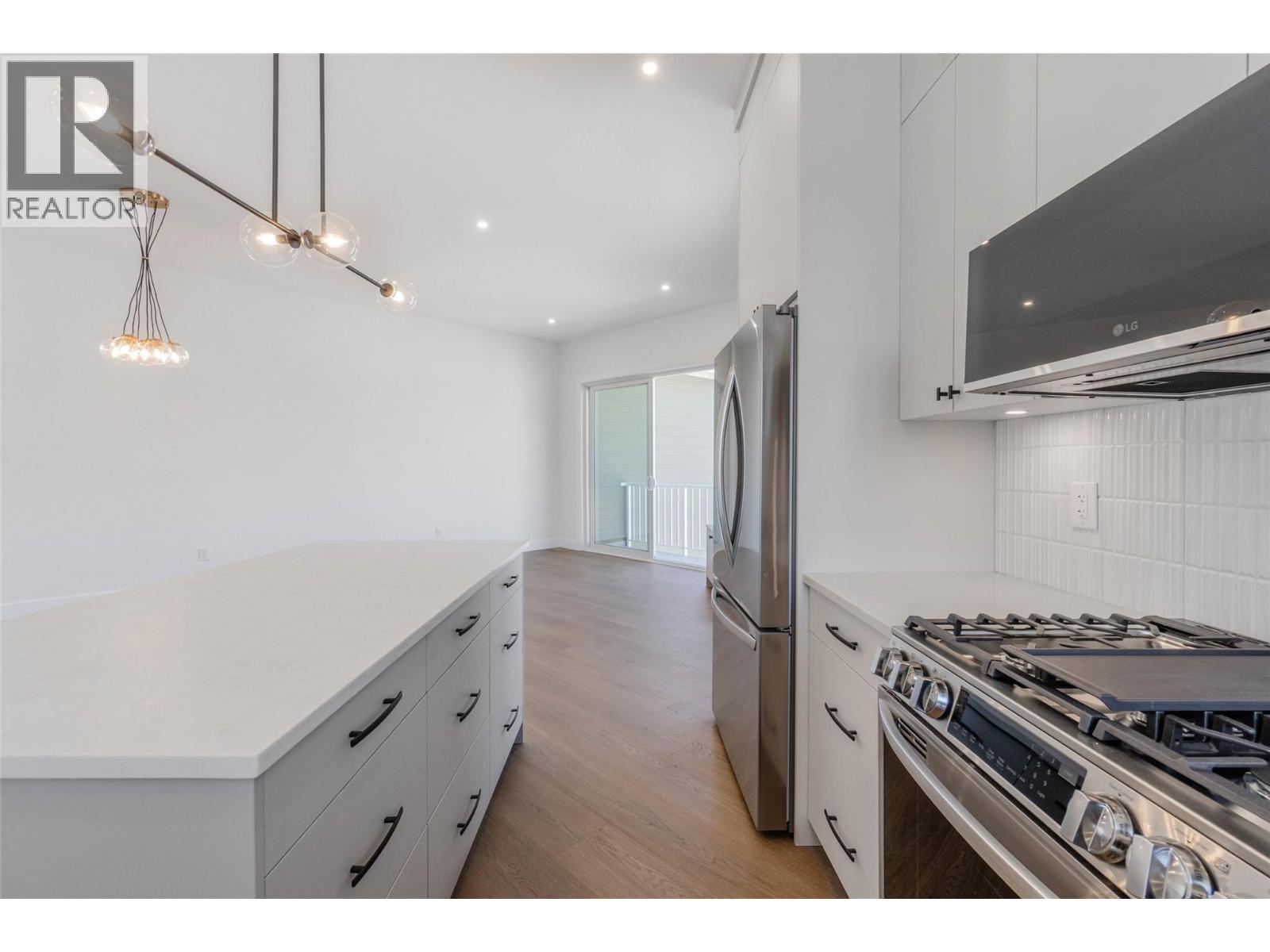 394 Chardonnay Avenue Property Photo 19