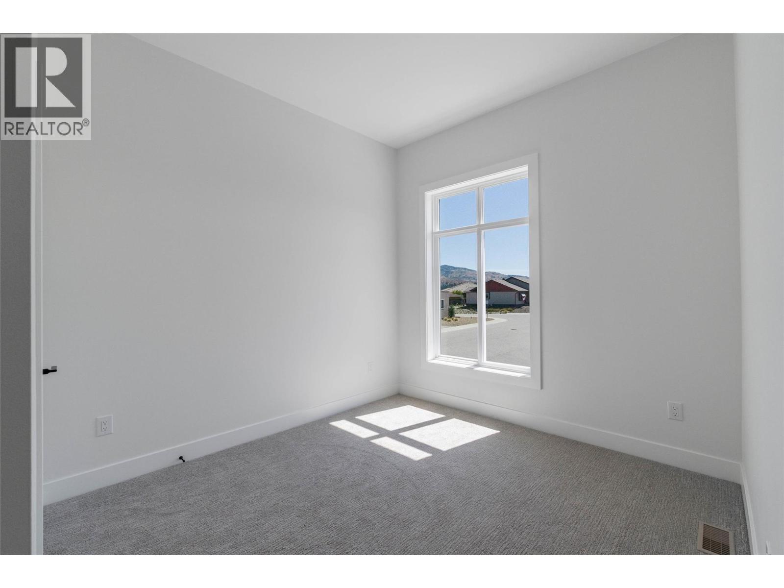 394 Chardonnay Avenue Property Photo 29