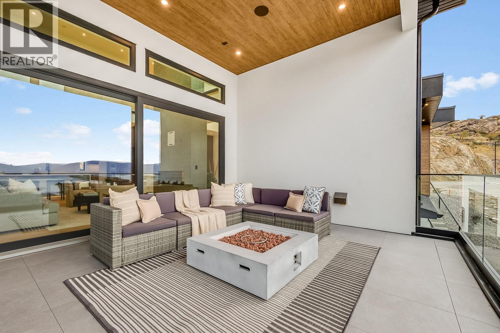 1122 Pearcy Court Property Photo 17