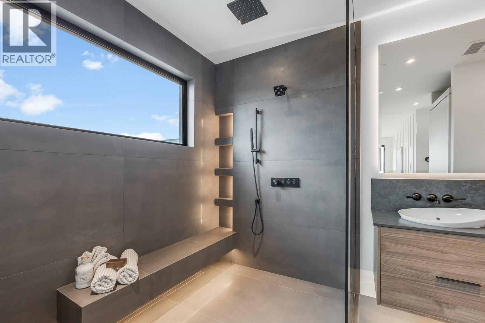 1122 Pearcy Court Property Photo 37