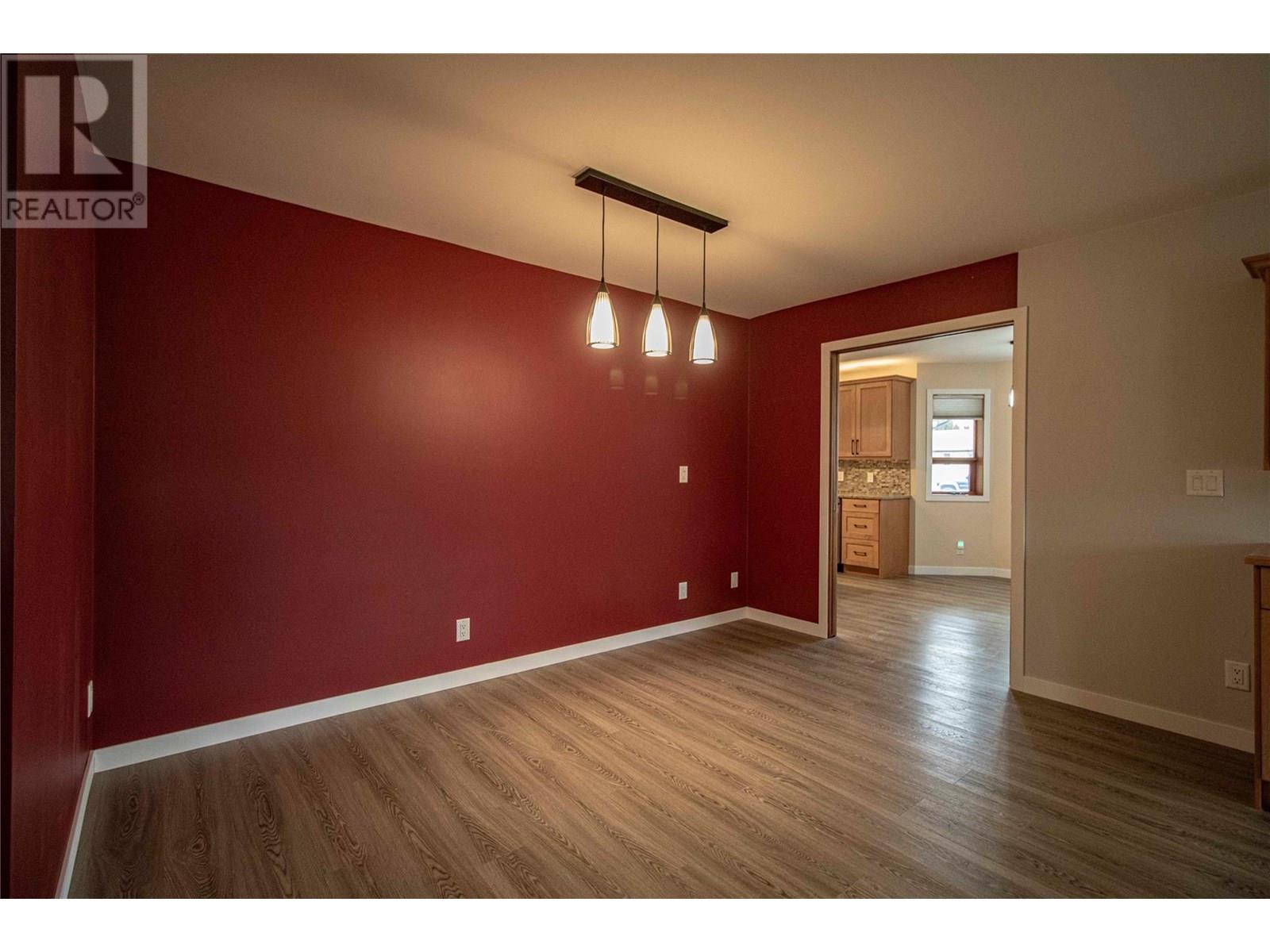 303 Roy Avenue Property Photo 11