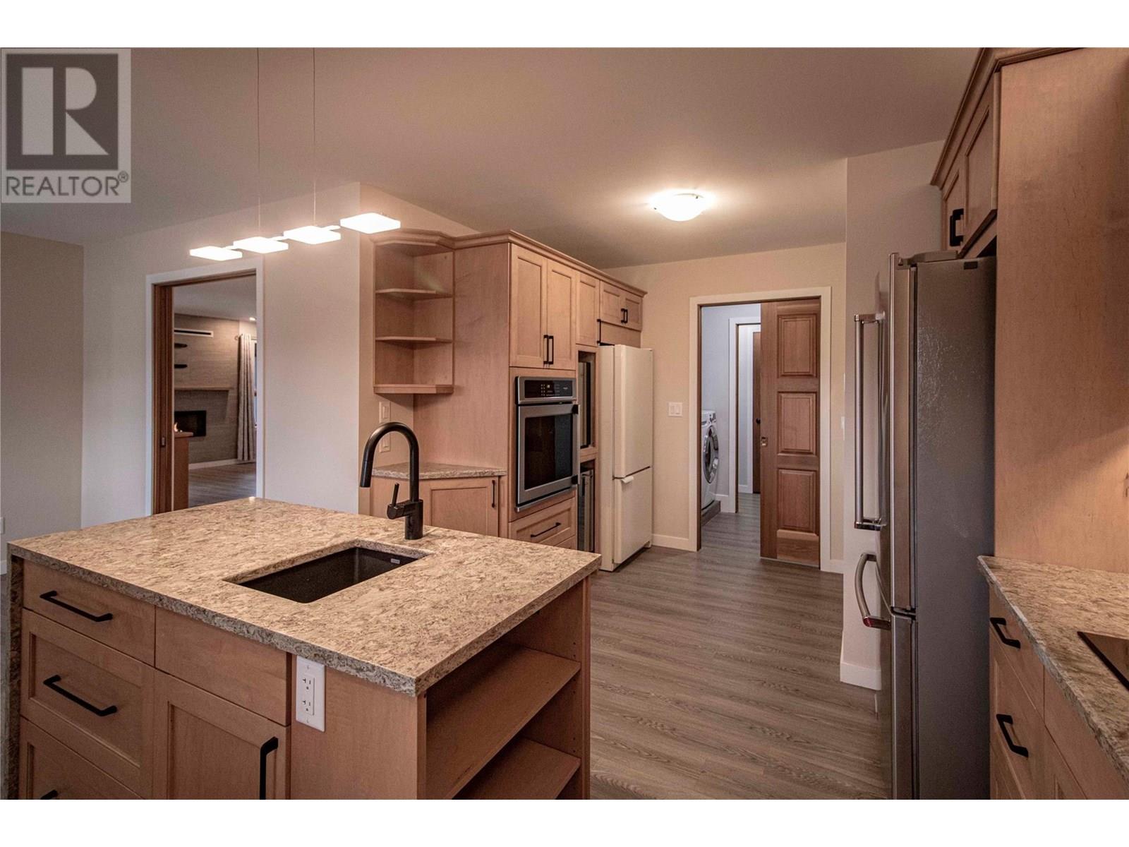 303 Roy Avenue Property Photo 13