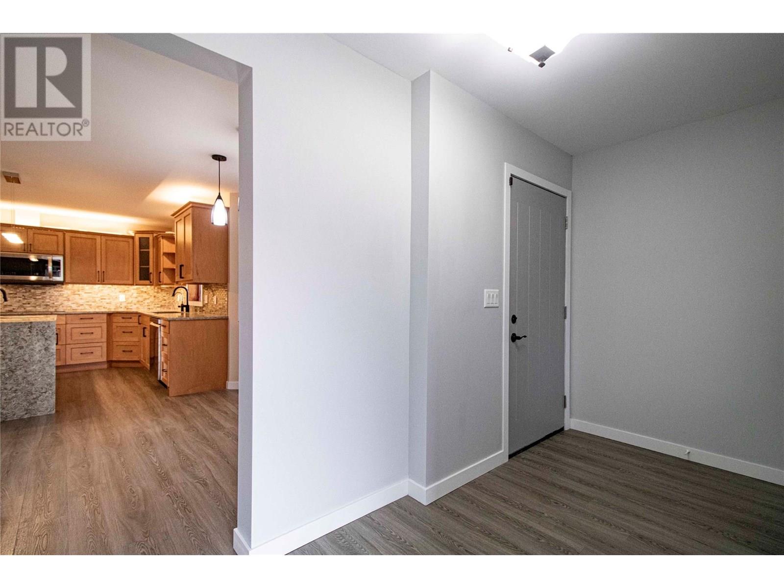 303 Roy Avenue Property Photo 18