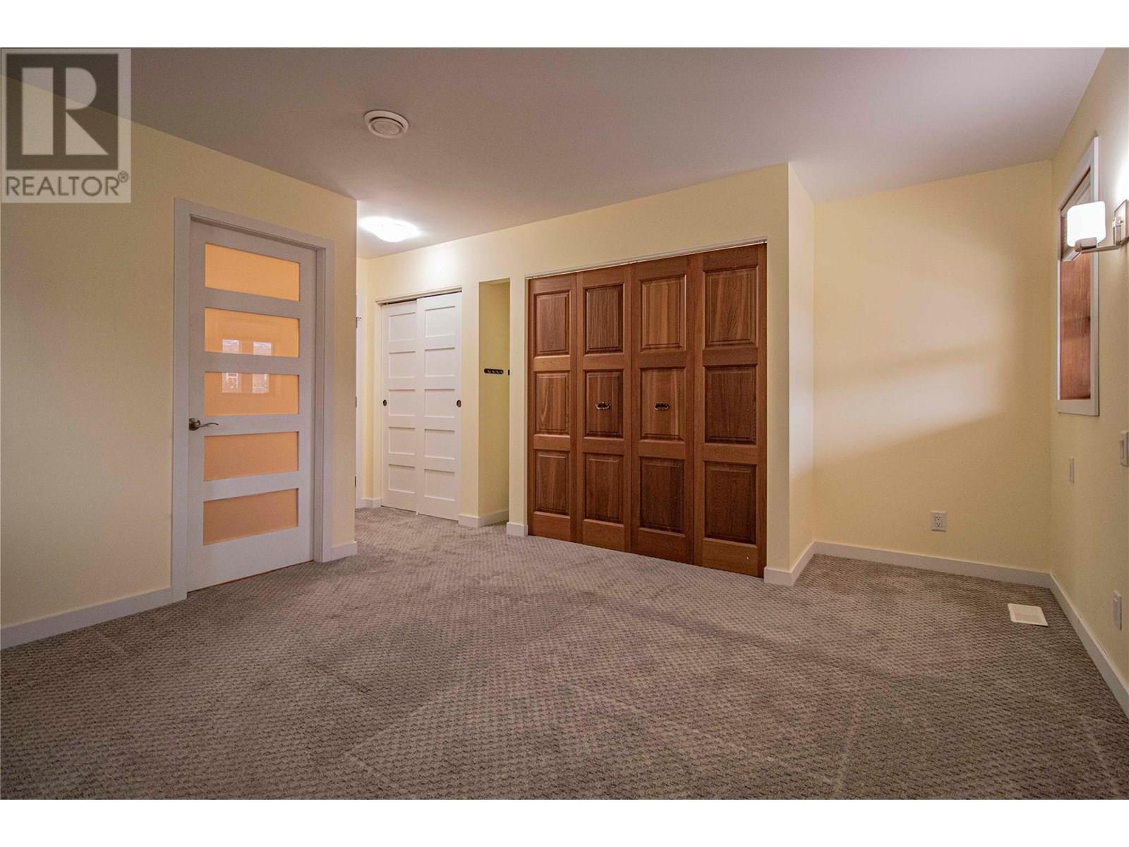 303 Roy Avenue Property Photo 24