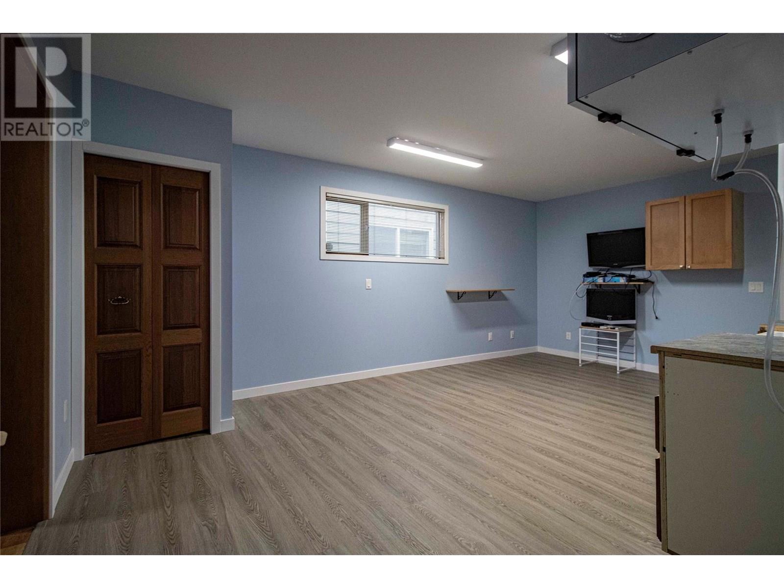 303 Roy Avenue Property Photo 30