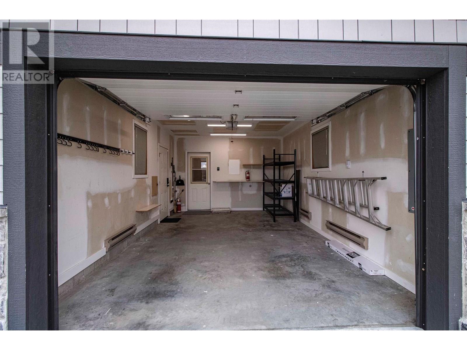 303 Roy Avenue Property Photo 36