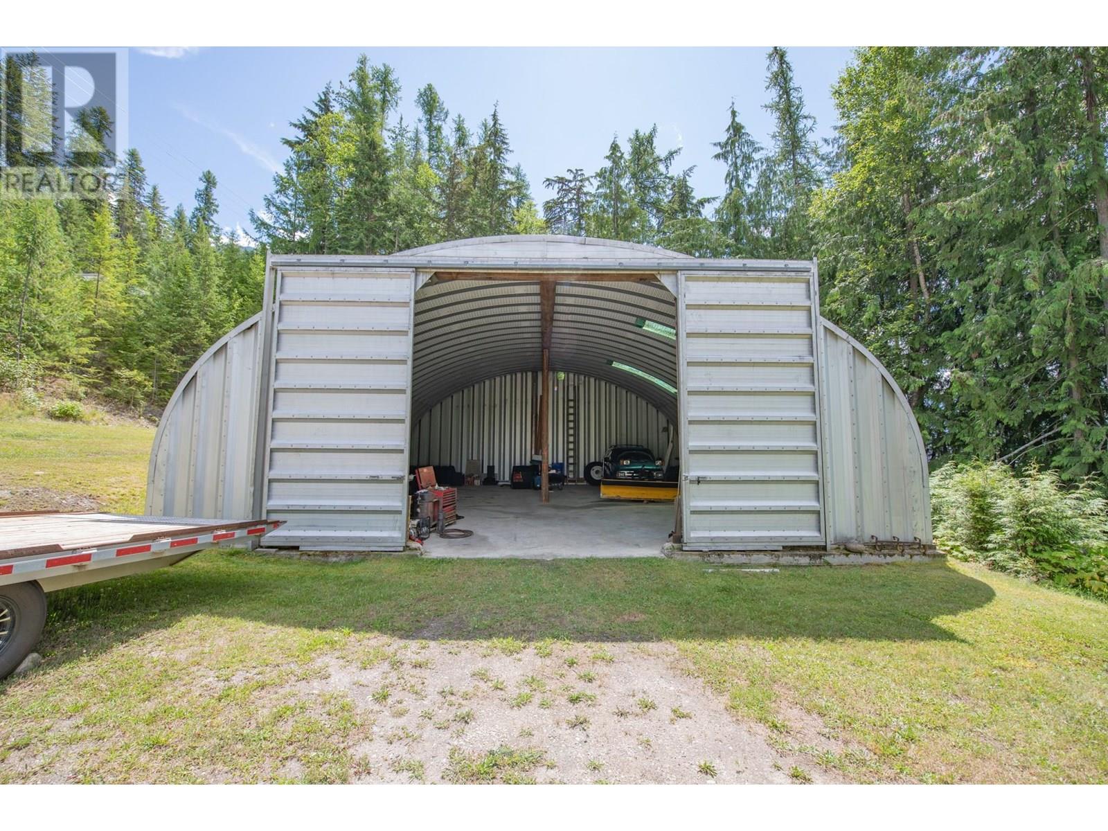 1710 Highway 6 Road Property Photo 6
