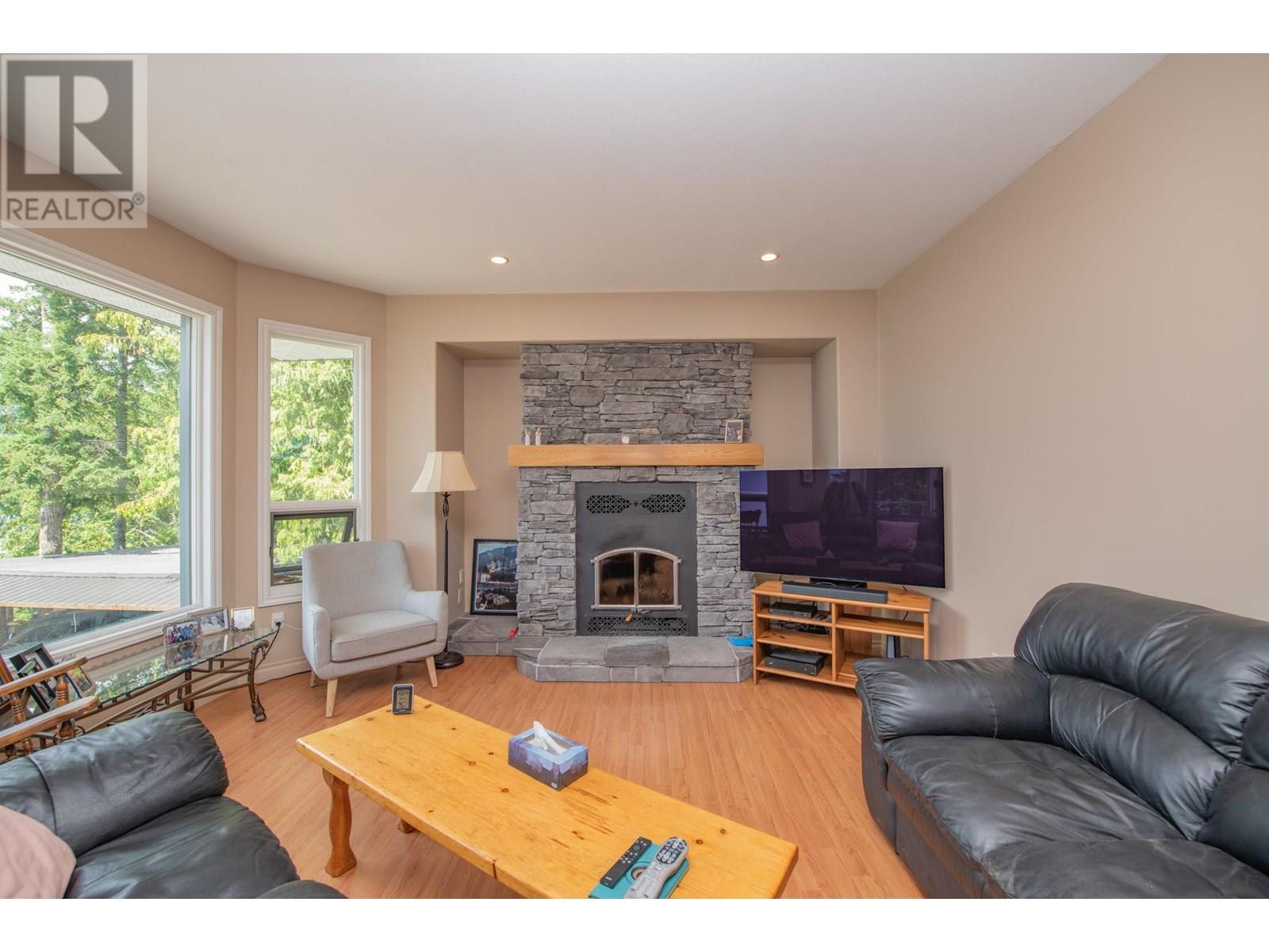 1710 Highway 6 Road Property Photo 24