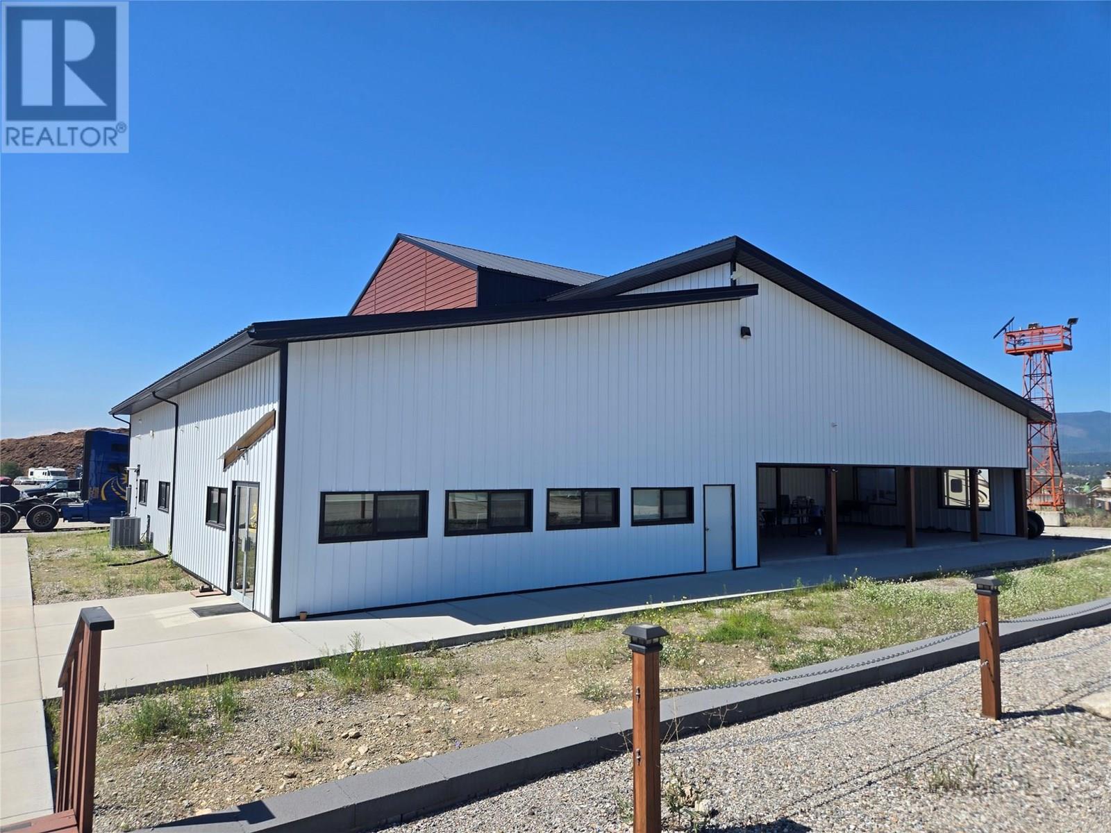 903 Raffan Road Property Photo 1