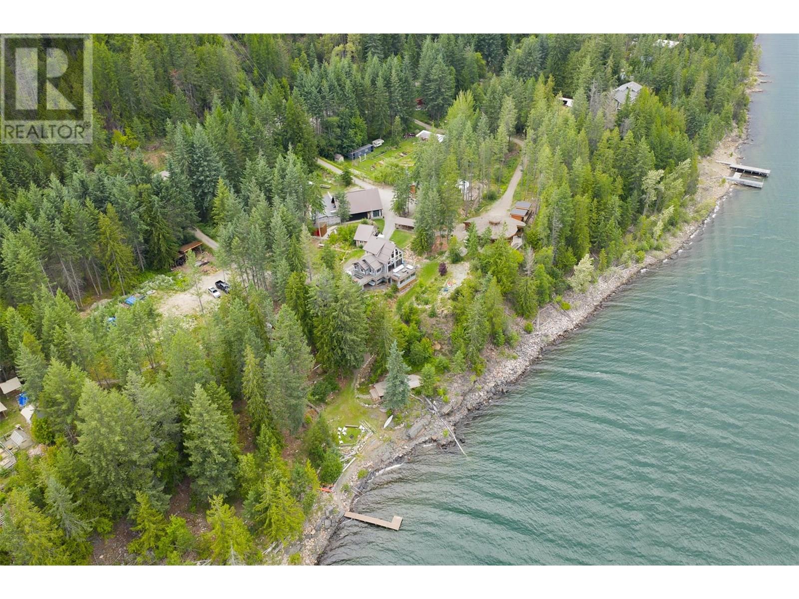 5278 Amundsen Road Property Photo 3