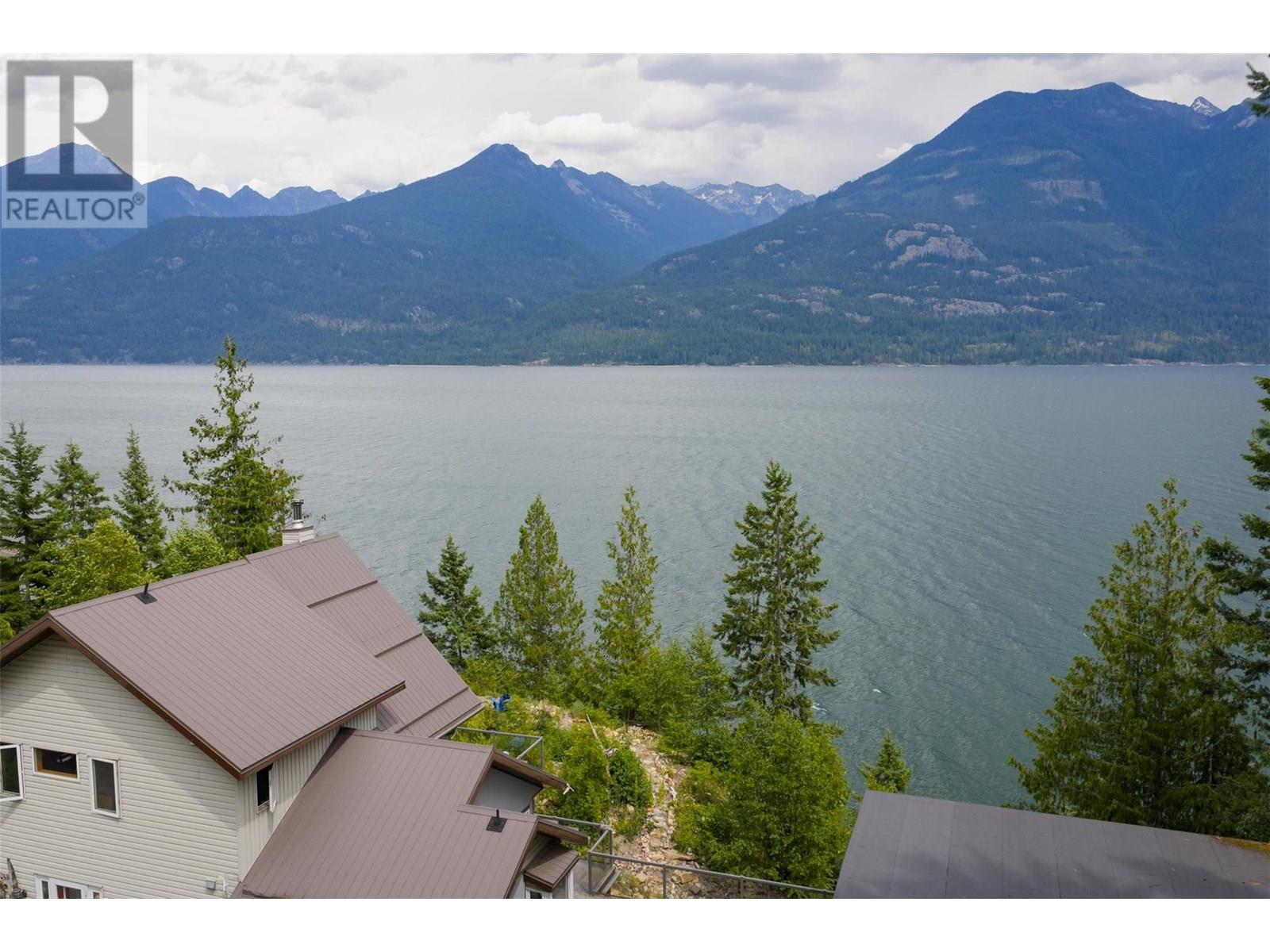 5278 Amundsen Road Property Photo 10