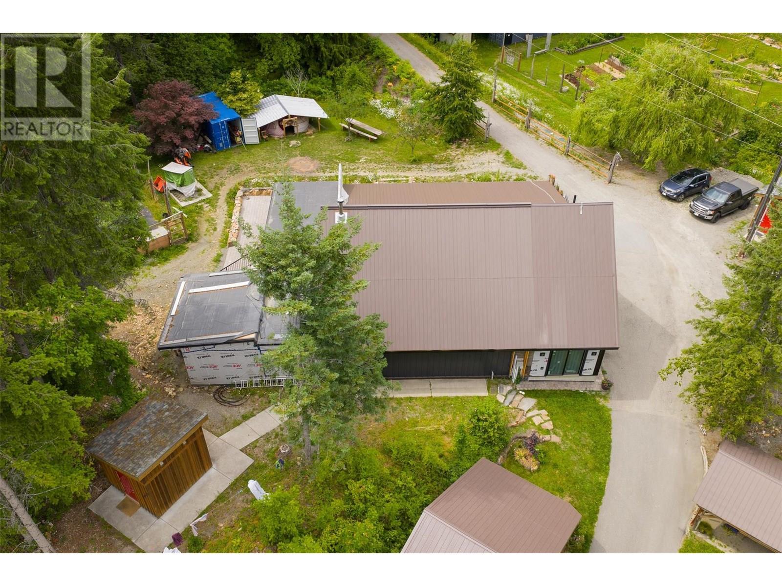 5278 Amundsen Road Property Photo 11