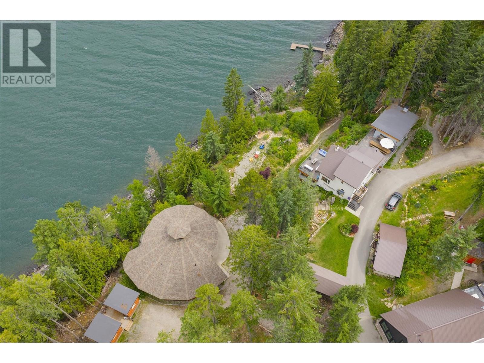 5278 Amundsen Road Property Photo 16