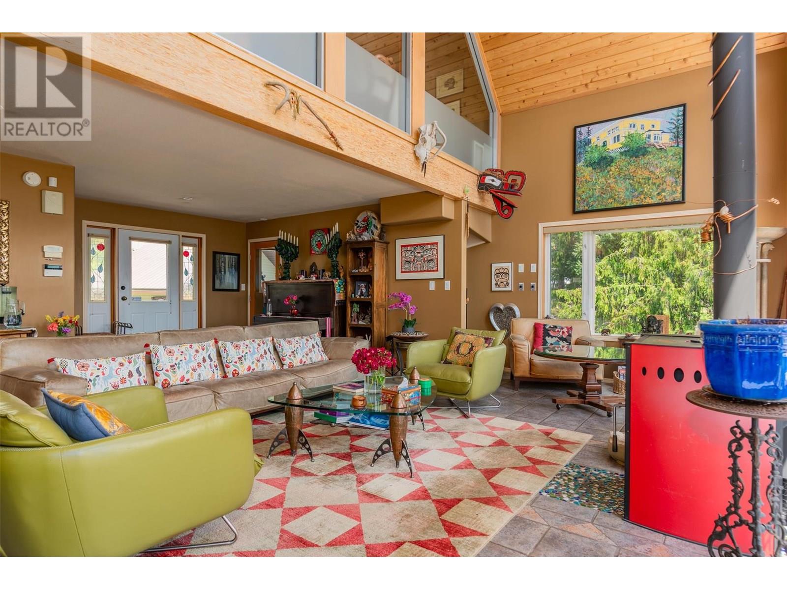 5278 Amundsen Road Property Photo 40
