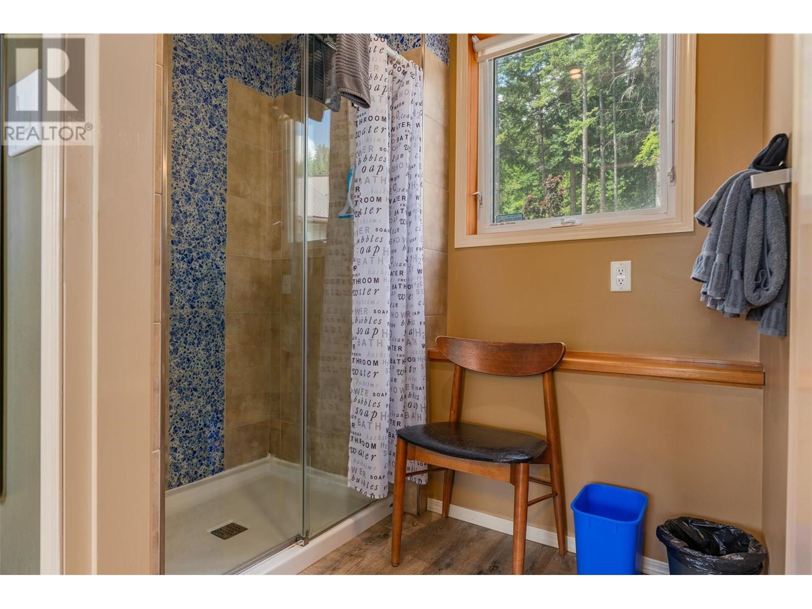 5278 Amundsen Road Property Photo 48