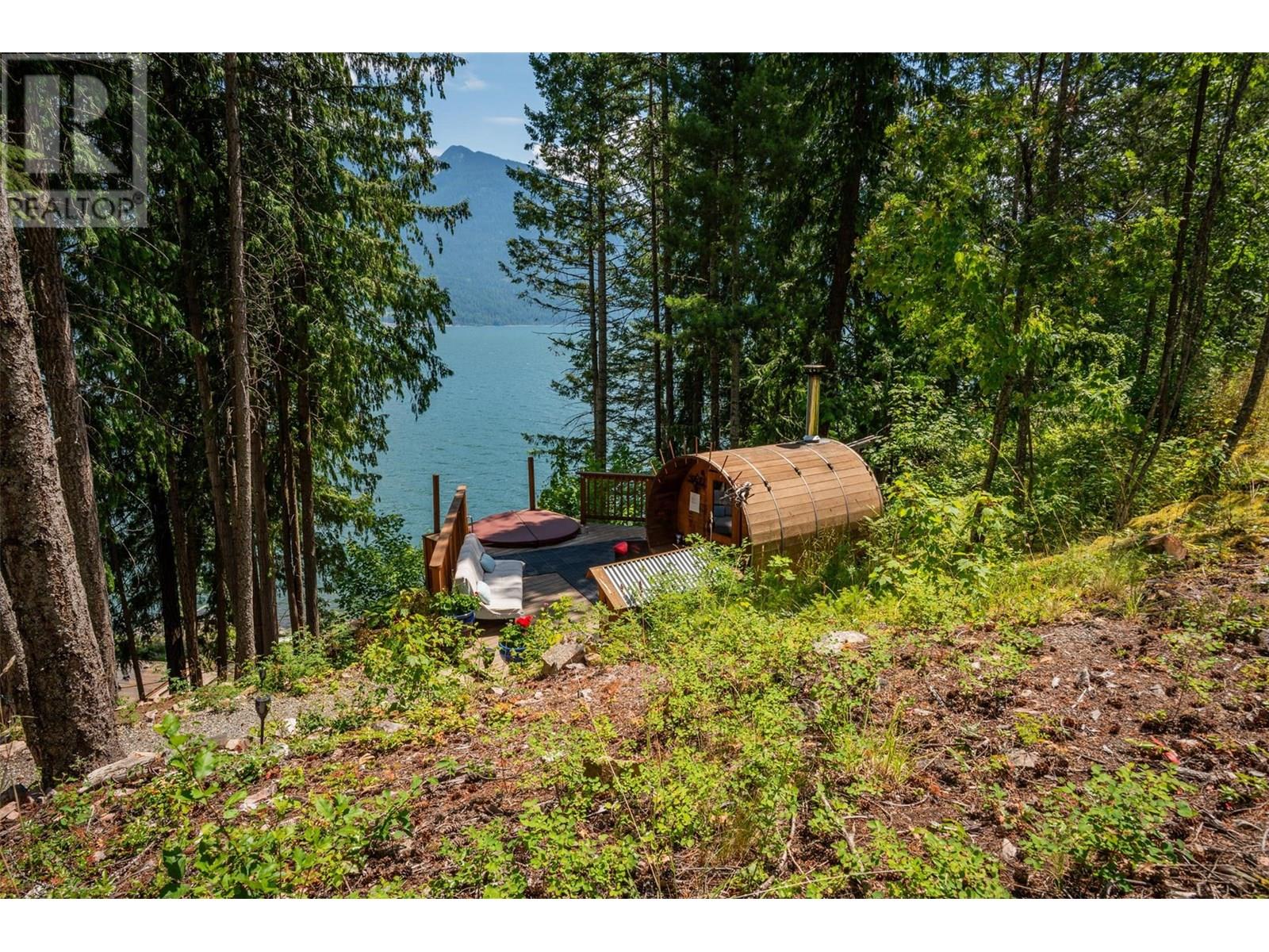 5278 Amundsen Road Property Photo 61