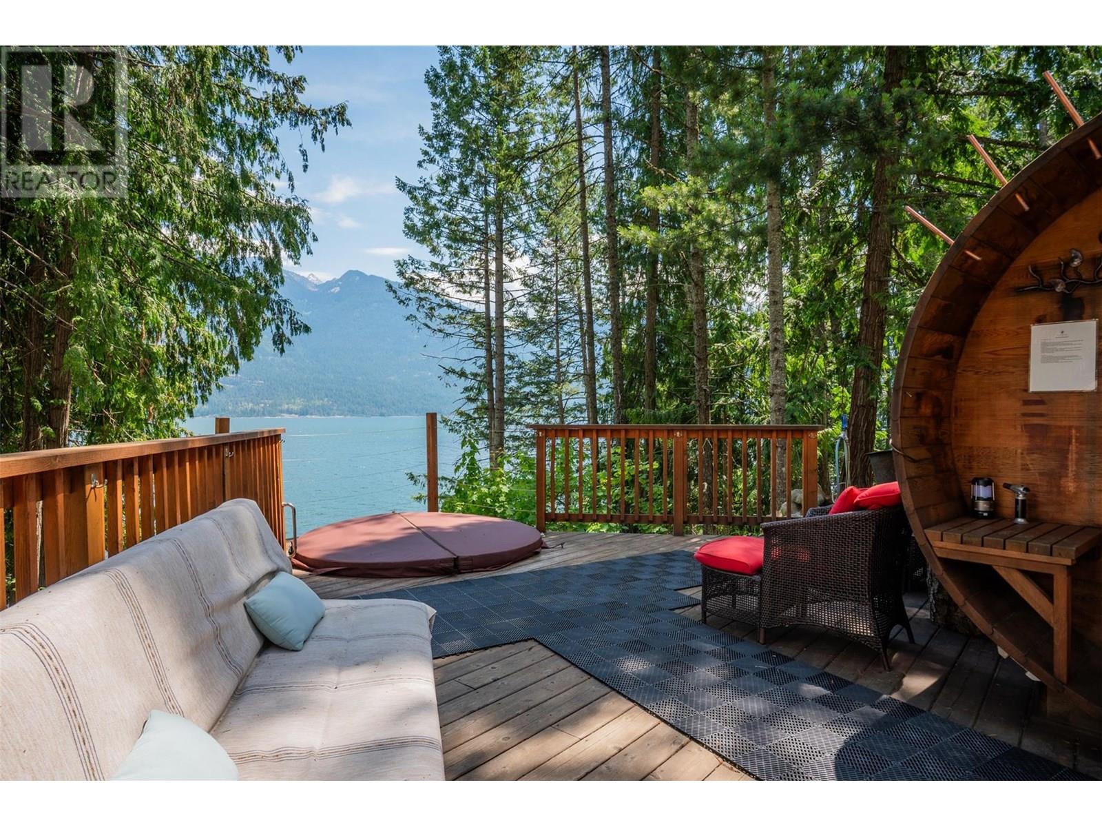 5278 Amundsen Road Property Photo 63