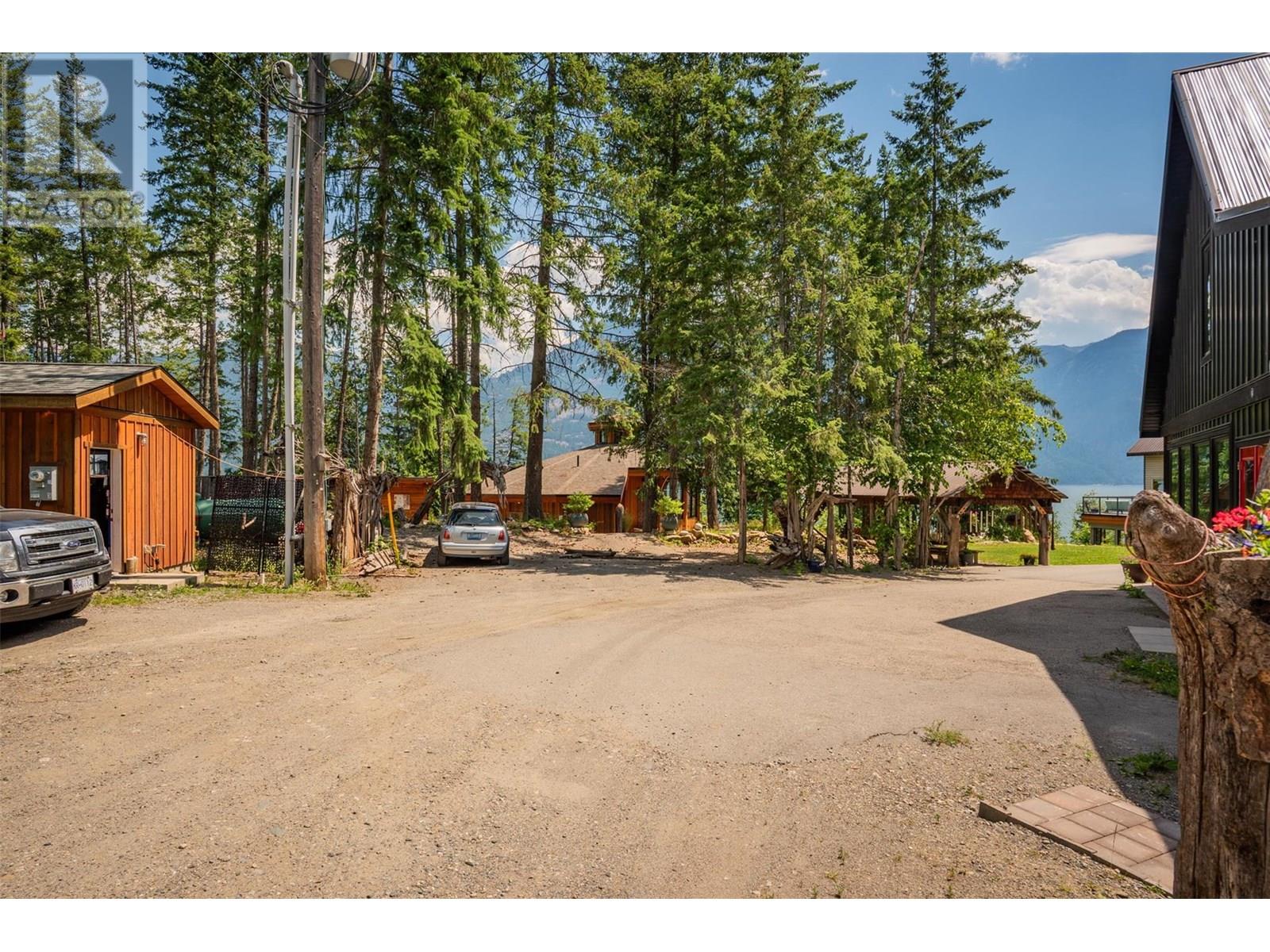5278 Amundsen Road Property Photo 75