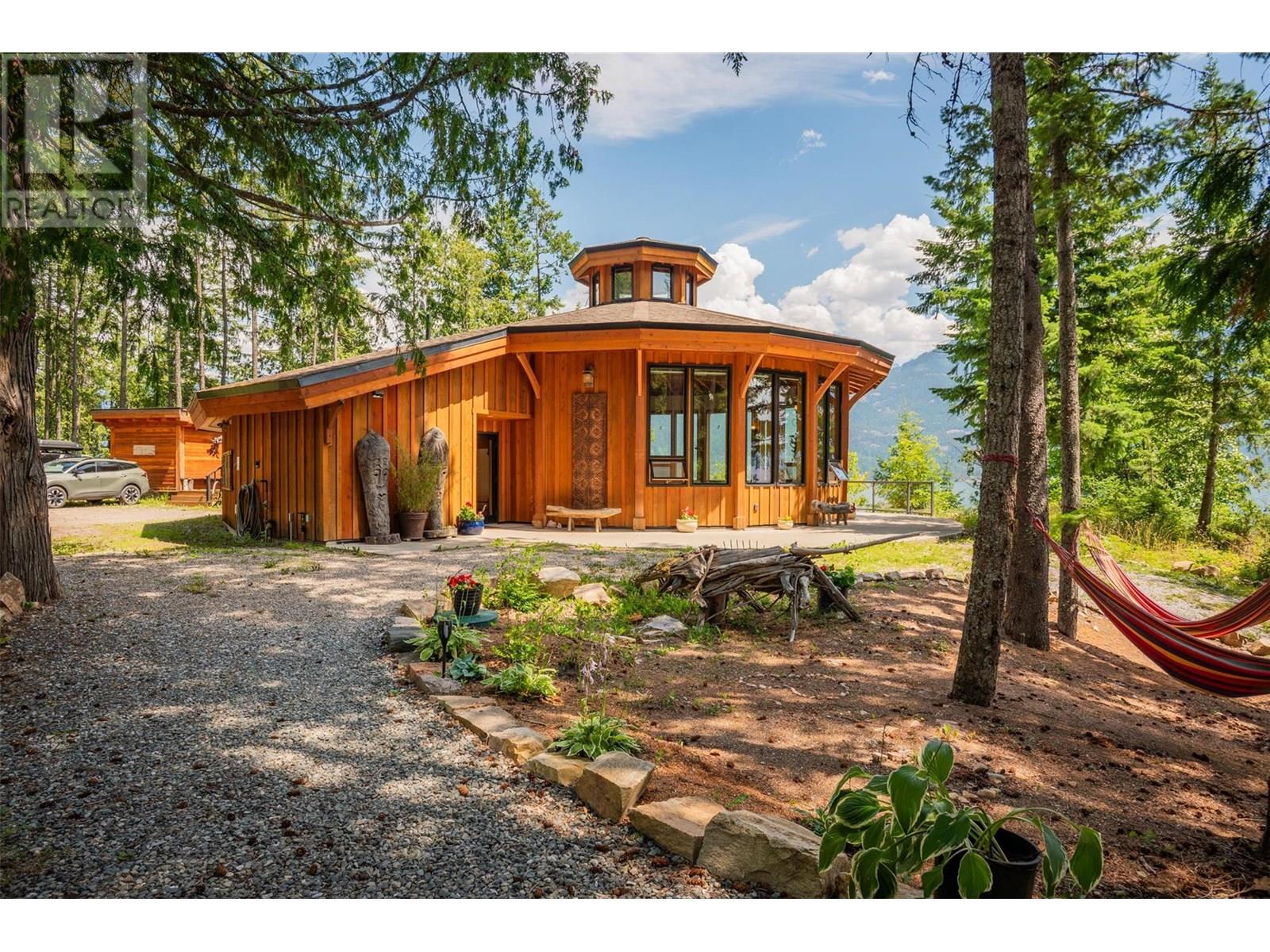 5278 Amundsen Road Property Photo 81