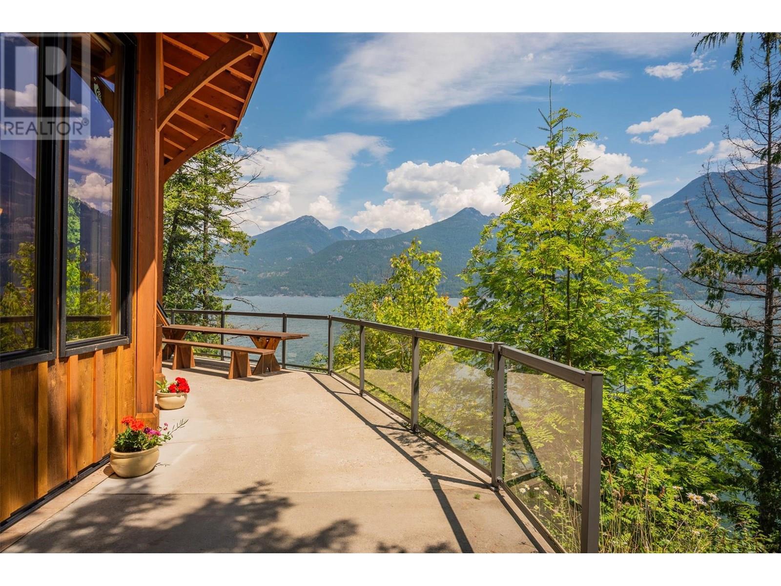 5278 Amundsen Road Property Photo 84