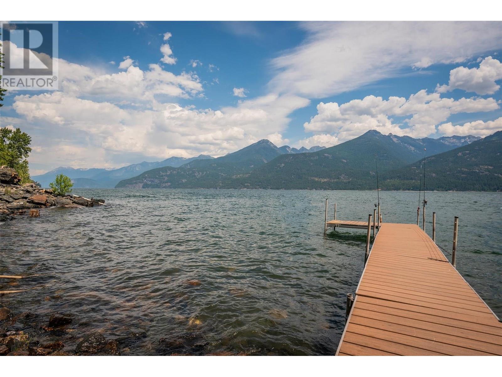 5278 Amundsen Road Property Photo 91