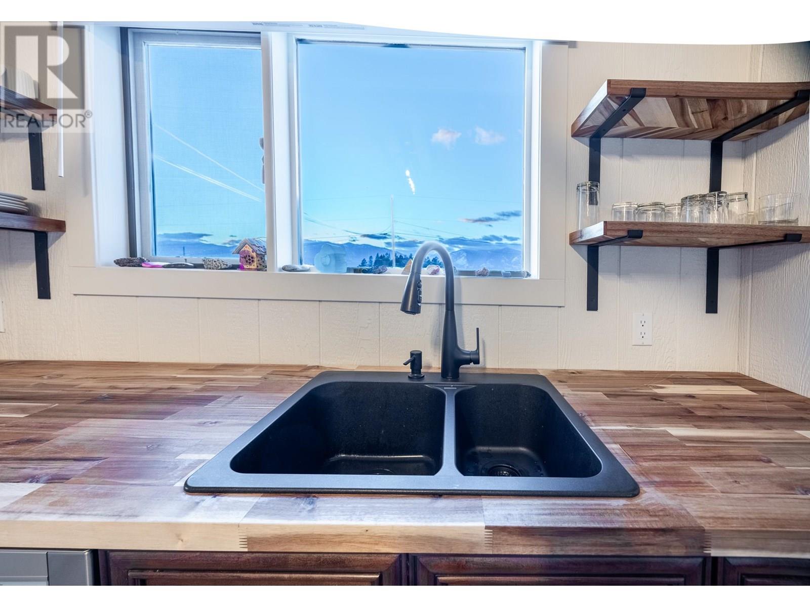 4422 48th Street Property Photo 18
