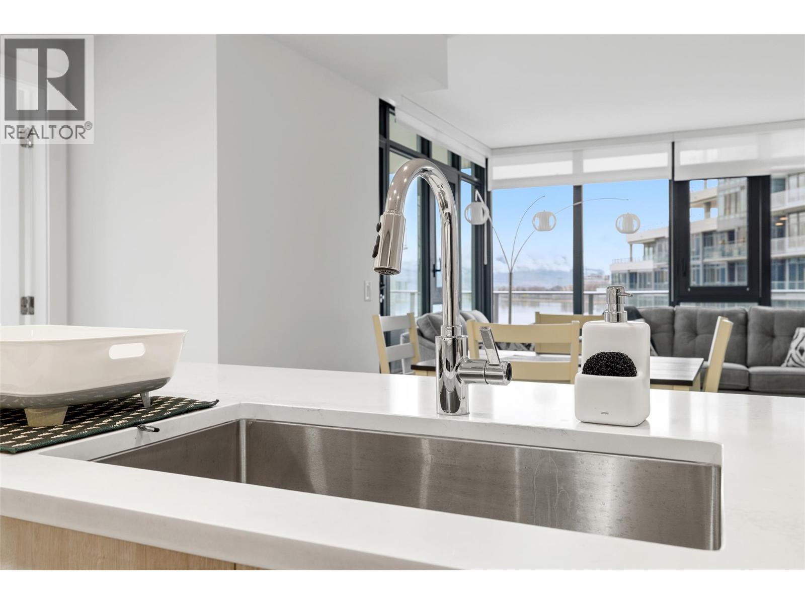 3699 Capozzi Road Unit# 811 Property Photo 3
