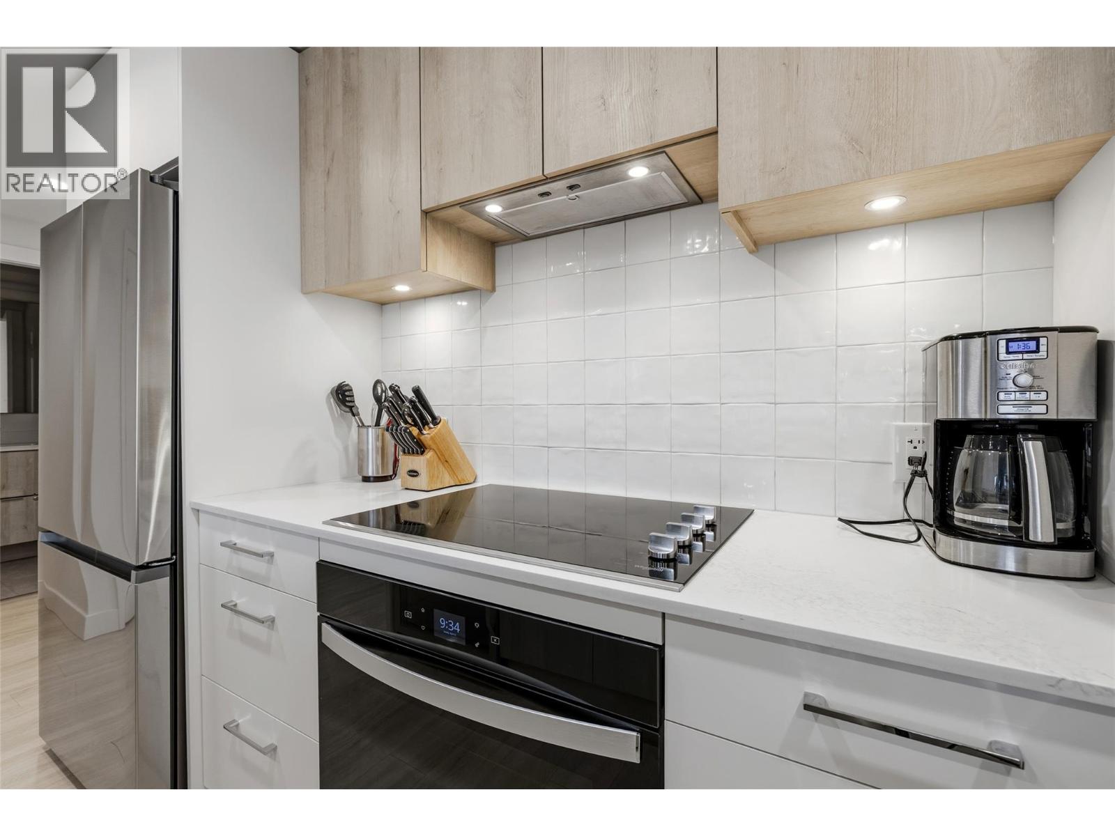 3699 Capozzi Road Unit# 811 Property Photo 6