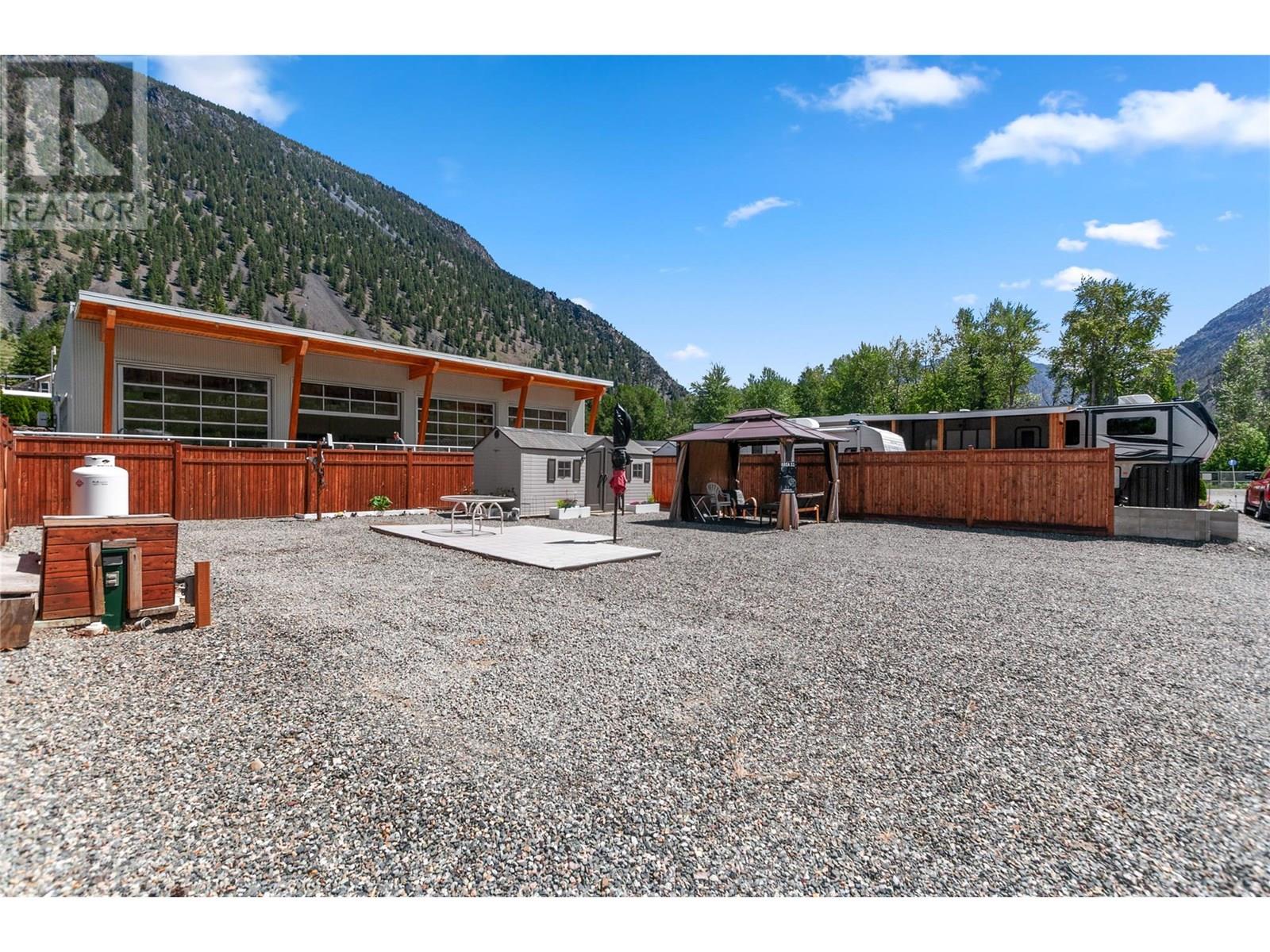 4354 Highway 3 Unit# 51 Property Photo 3