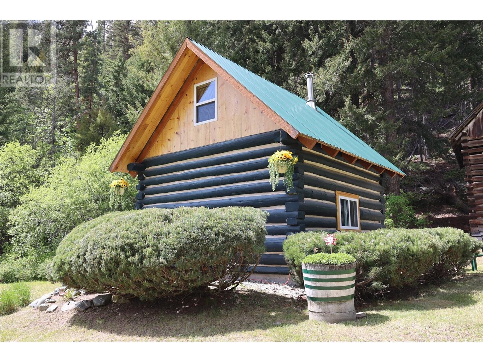 3172 Coalmont Road Property Photo 1