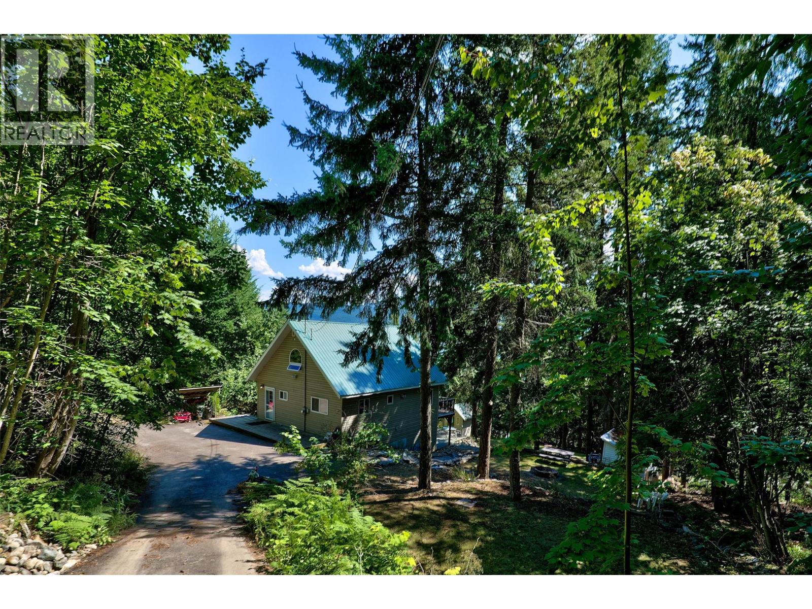 7610 Orchard Grove Property Photo 1