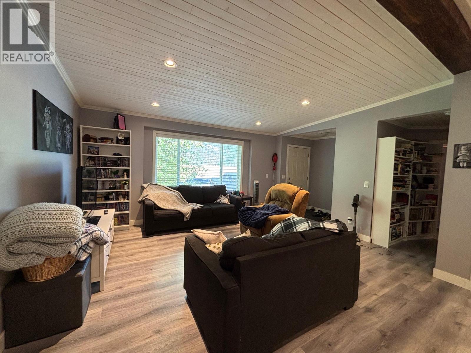3520 33 Highway Property Photo 6
