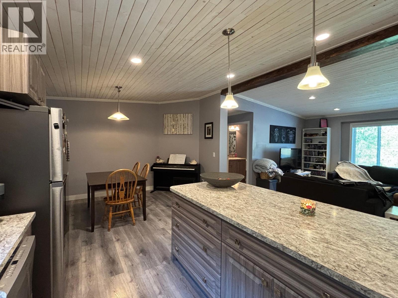 3520 33 Highway Property Photo 12